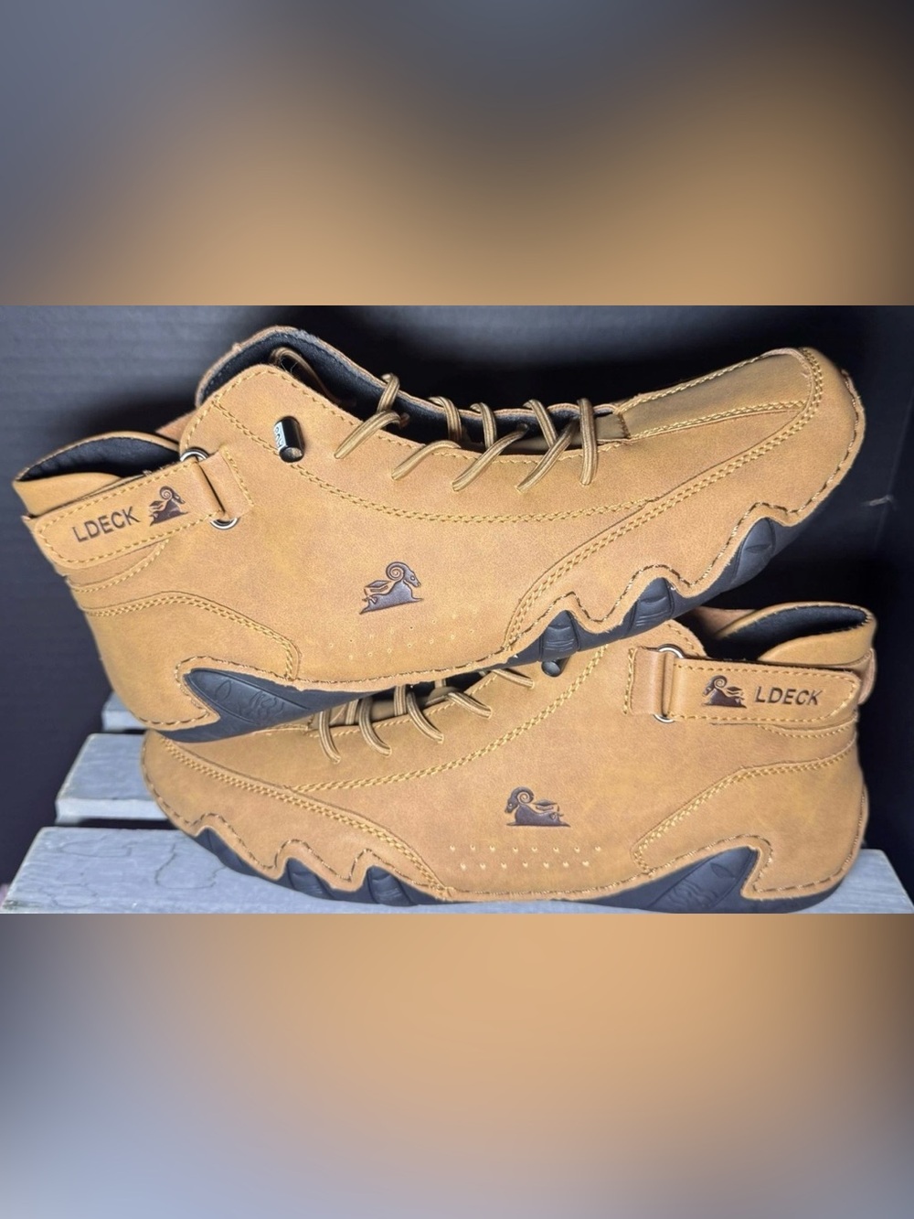 Dbeck Explorer Waterproof Lightweight Mens Outdoor Shoes for Hiking Italian.